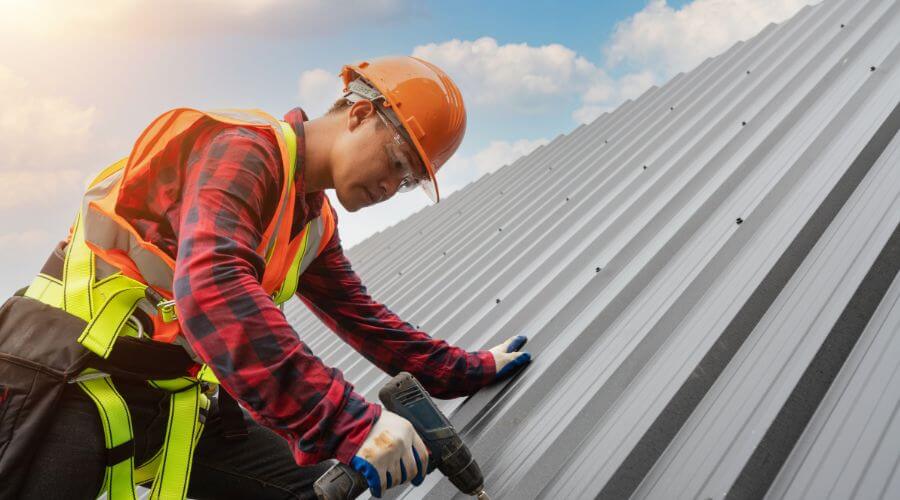 Owens Corning roofing contractor in Riga, MI